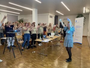 Ein Event mit der Humortrainerin Barbara Stauffer lohnt sich auf jeden Fall für euer Team. Lachen verbindet!